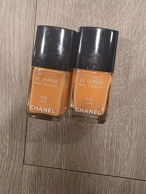 CHANEL Le Vernis 539 June Orange Nail Colour Duo